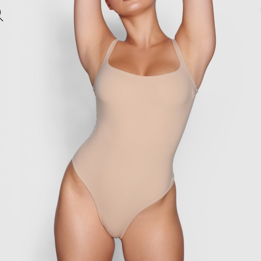 Skims Fits Everybody Square Neck Bodysuit